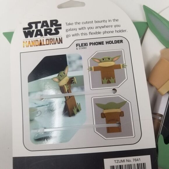 Star Wars the Mandalorian the Child, flexi phone holder. - Picture 9 of 16